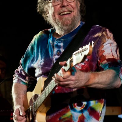 The Barn ~ 11/13/11
Nelson Family Vineyards
w/ Great American Taxi
& Boris Garcia
Ukiah, CA
(A Benefit For The Mendocino Cancer Resource Center)